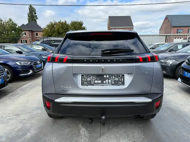 Peugeot 2008 view 6