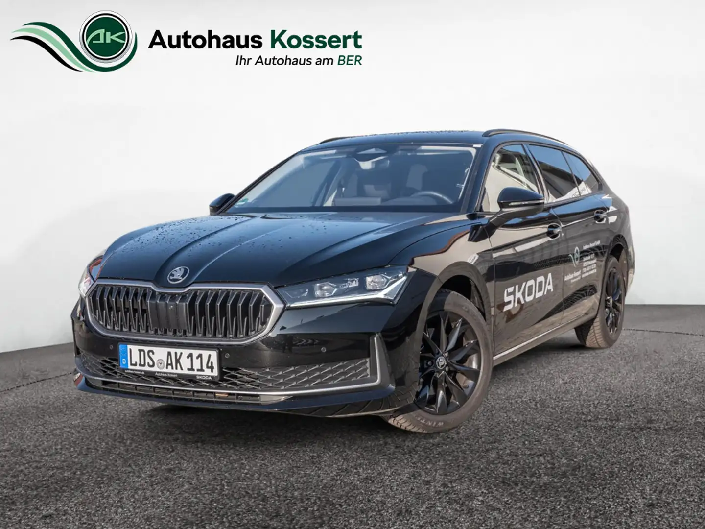 Skoda Superb Combi 2.0 TDI Selection ACC MATRIX-LED Schwarz - 1