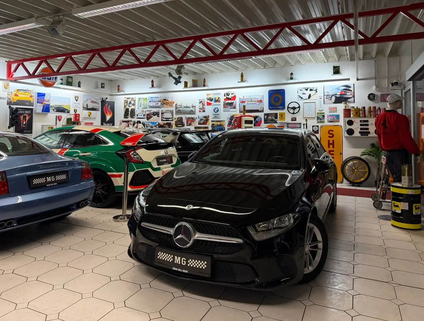 Mercedes-Benz A 180 - VERKAUFT - A 180 d Schwarz - 1