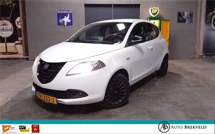 Lancia Ypsilon 1.3 M-Jet 95PK | Elektrische pakket | Airco | 5-De