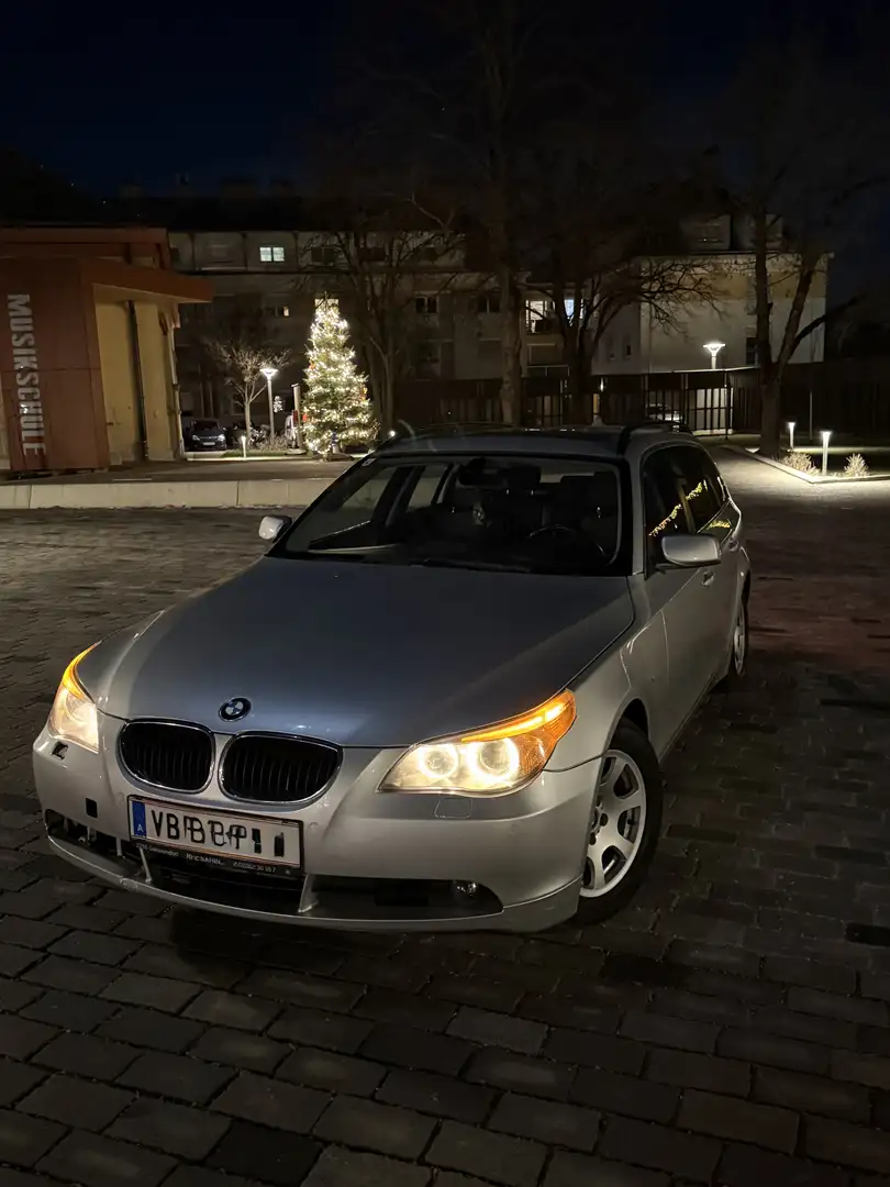 BMW 525 525d Touring Österreich-Paket Aut. - 1