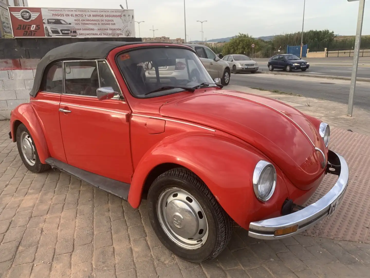 Volkswagen 1300 Cabriolet Burdeos - 1