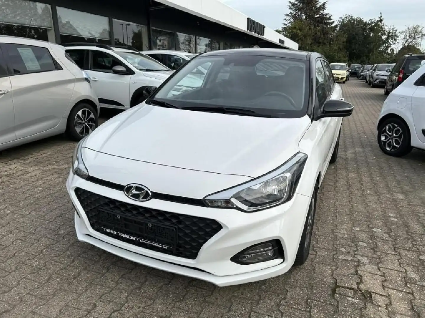 Hyundai i20 YES! Plus - 2