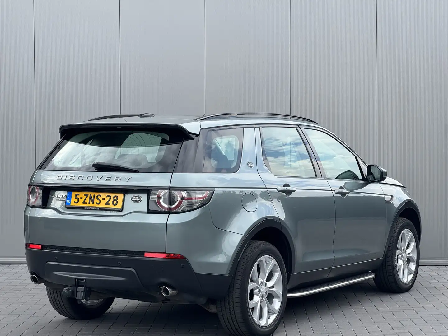 Land Rover Discovery Sport 2.2 SD4 4WD HSE Luxury 7p. | Panorama | Keyless | Grijs - 2