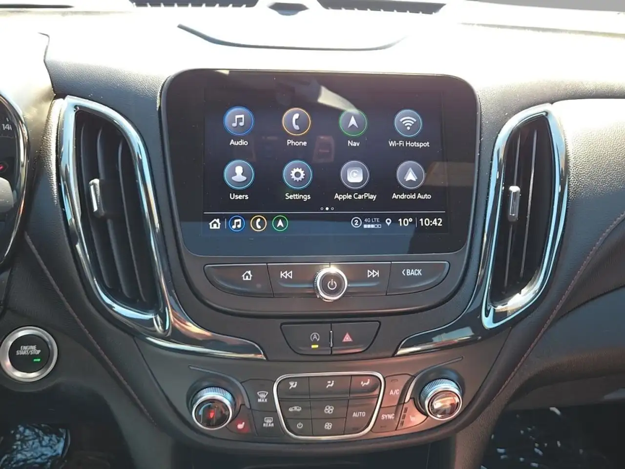 Chevrolet Equinox снимка Chevrolet Equinox