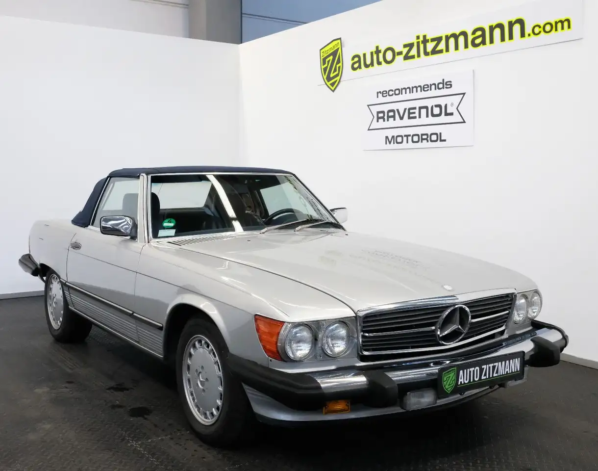 Mercedes-Benz SL 560