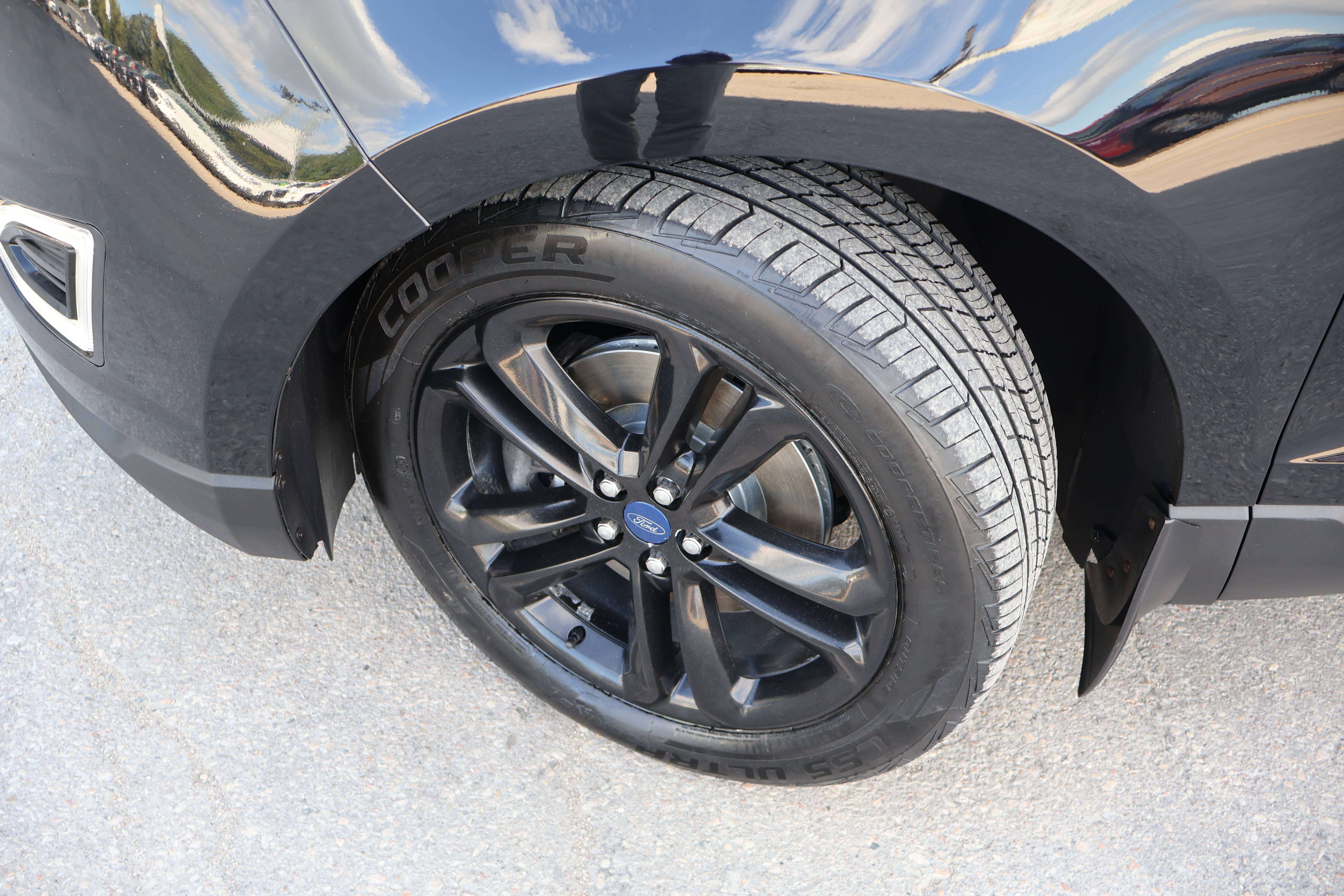 2016 Ford Edge Titanium Beautiful Shape! — снимка 1