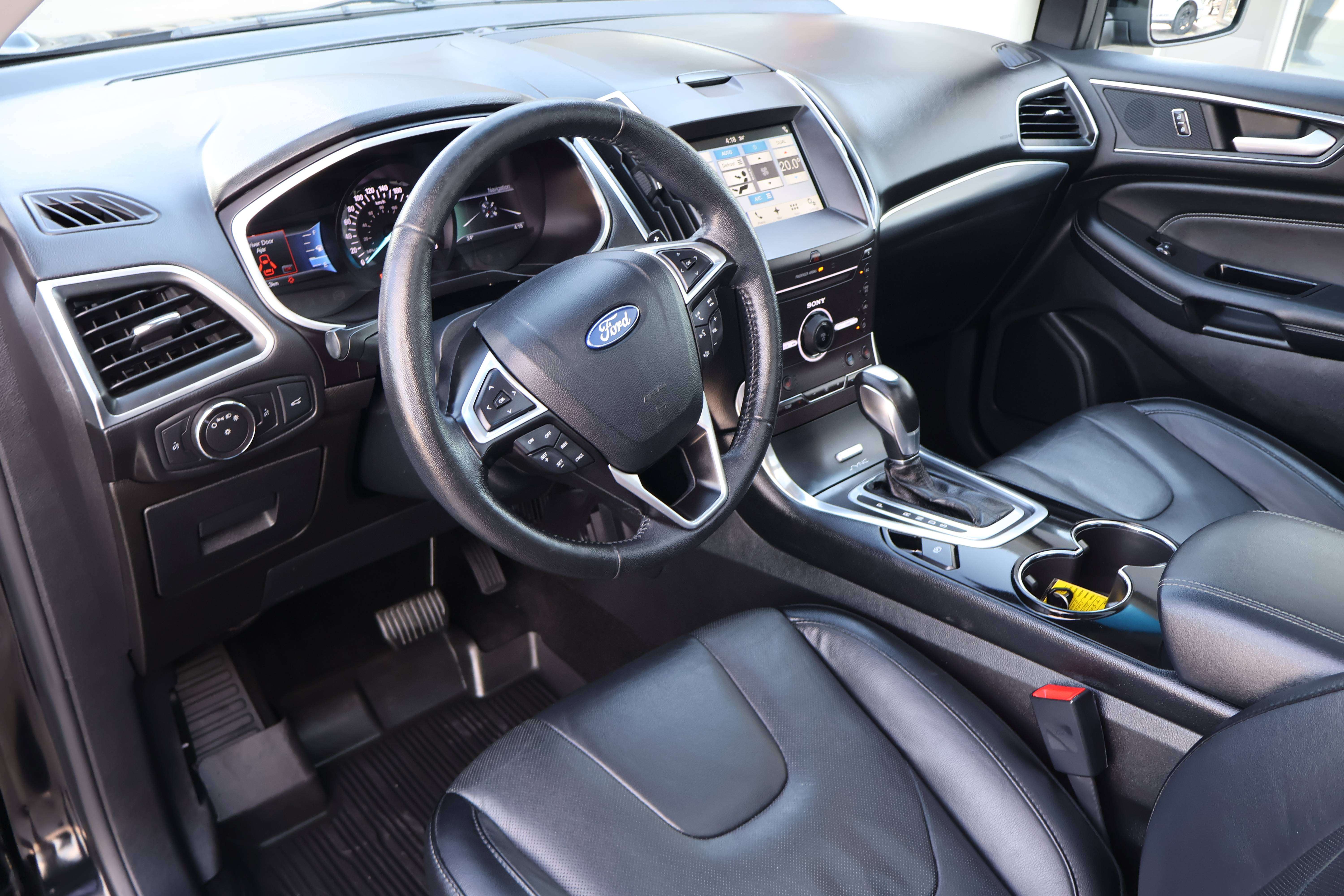 2016 Ford Edge Titanium Beautiful Shape! — снимка 1