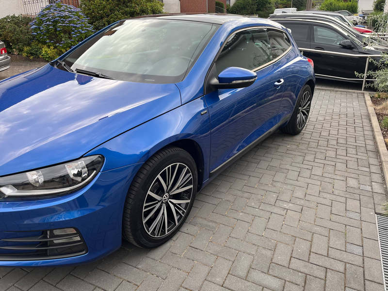 Volkswagen Scirocco 2.0 TSI Allstar*1.Hd,Navi,App,Kamera,Pano.Glasdach,Teilleder,Scheckheft gepf bei VW,TOP** — photo 5