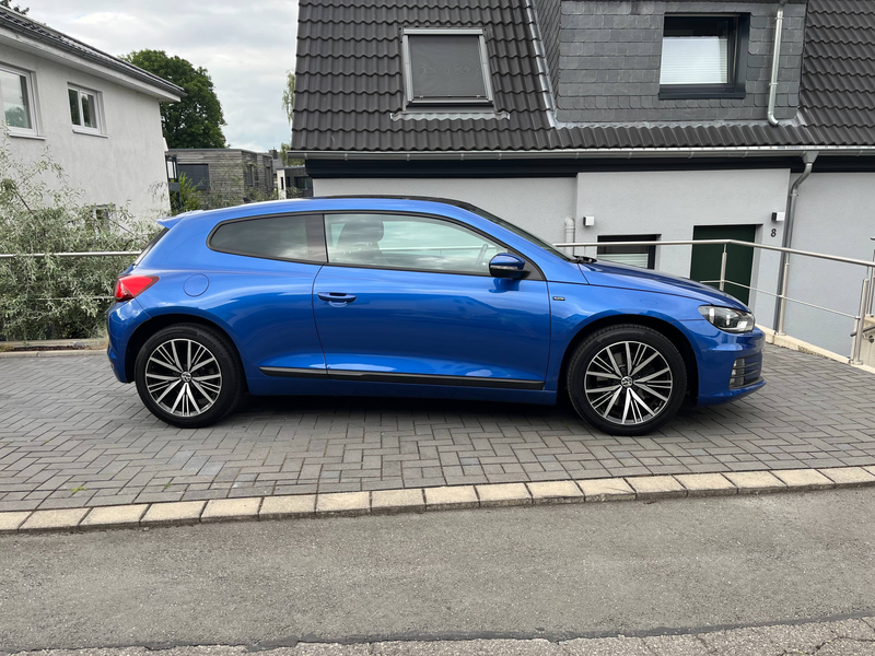 Volkswagen Scirocco 2.0 TSI Allstar*1.Hd,Navi,App,Kamera,Pano.Glasdach,Teilleder,Scheckheft gepf bei VW,TOP** — photo 3