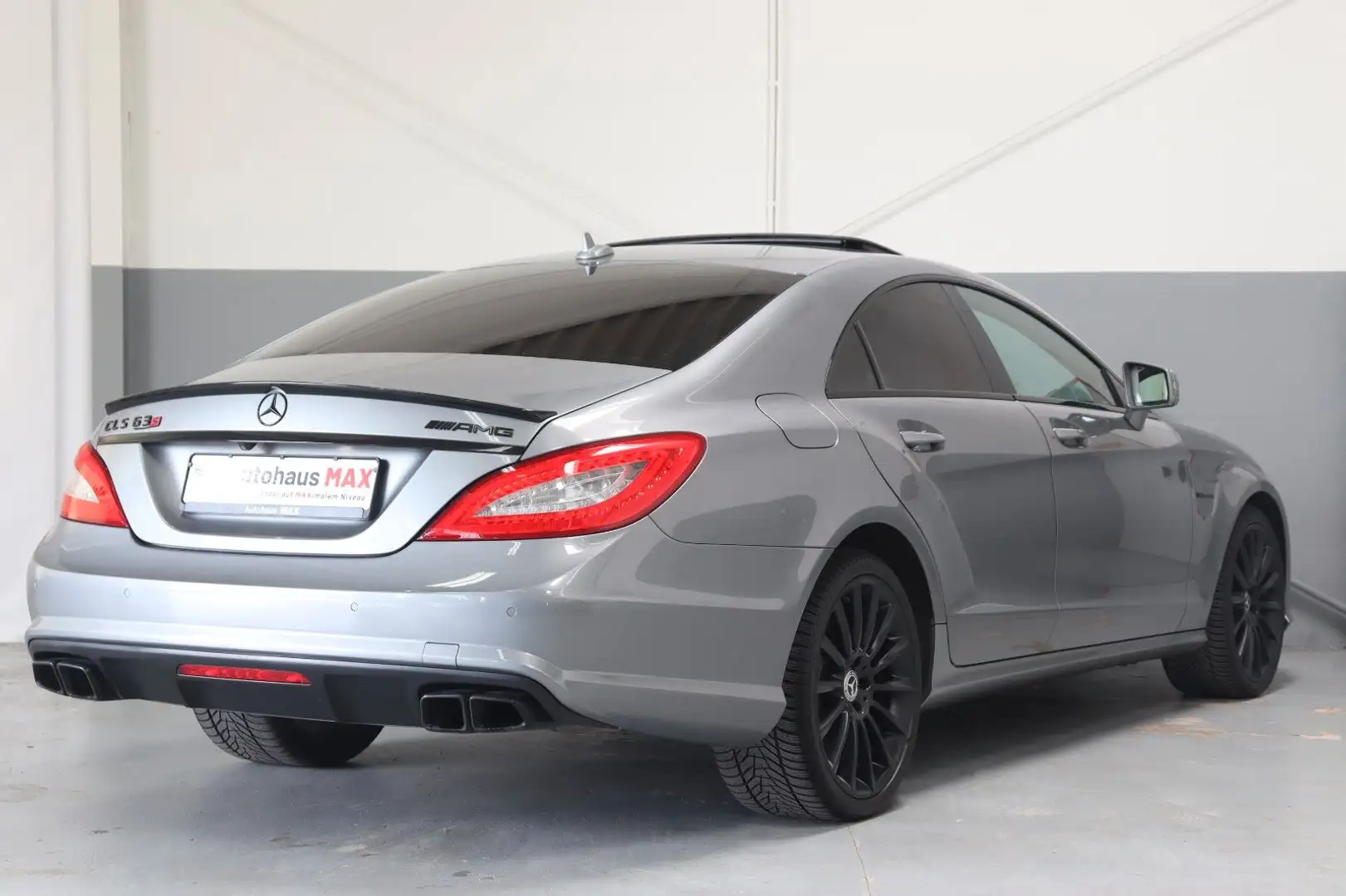 Mercedes-Benz CLS 63 AMG 4matic~H/K~Kam~SZH/SZBL~Alcantara~ACC Argento - 2