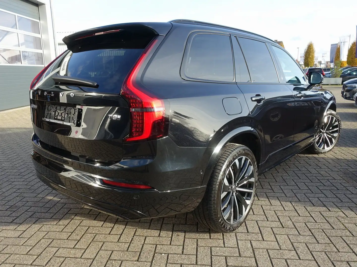 Volvo XC90 Plus Dark T8 AWD Plug-in/Four-C/360°/Pano Schwarz - 2