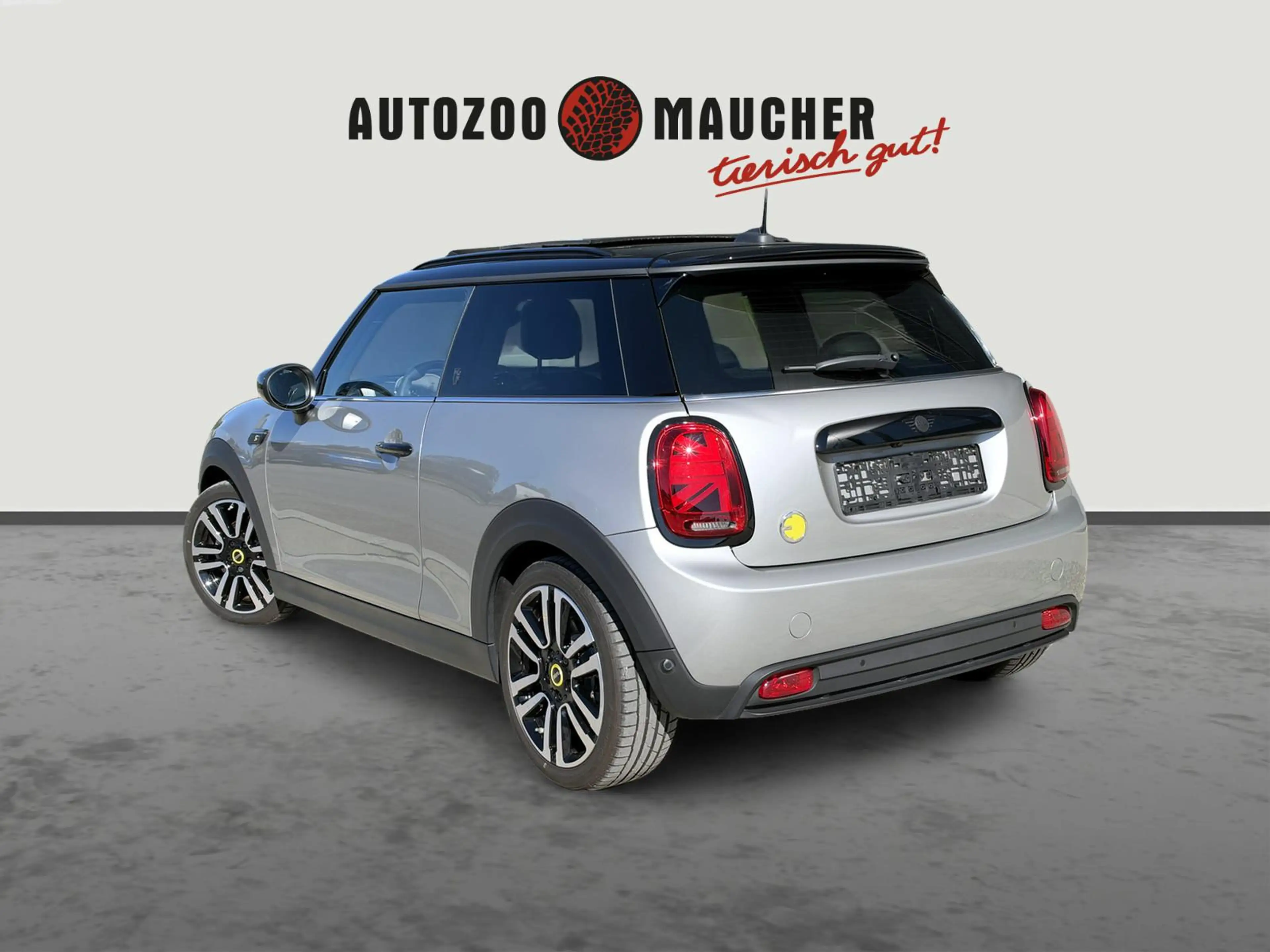 MINI Cooper SE Yours Trim HUD/NAV/KAME/SHZ/LENKH/PANO — photo 4