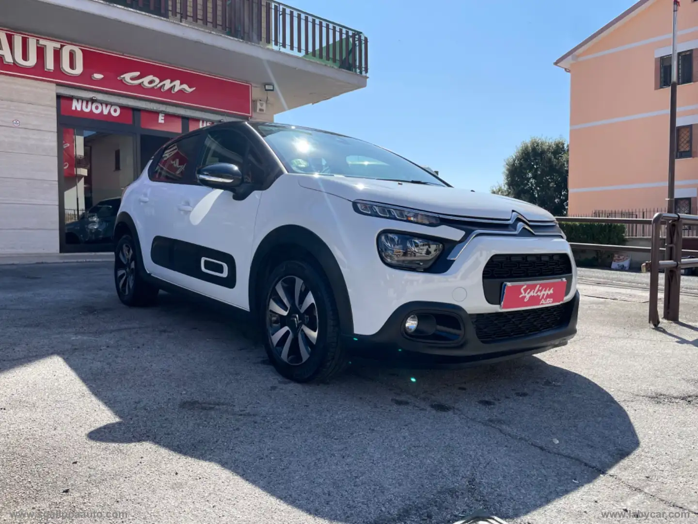 Citroen C3 PureTech 83 S&S Shine Weiß - 1