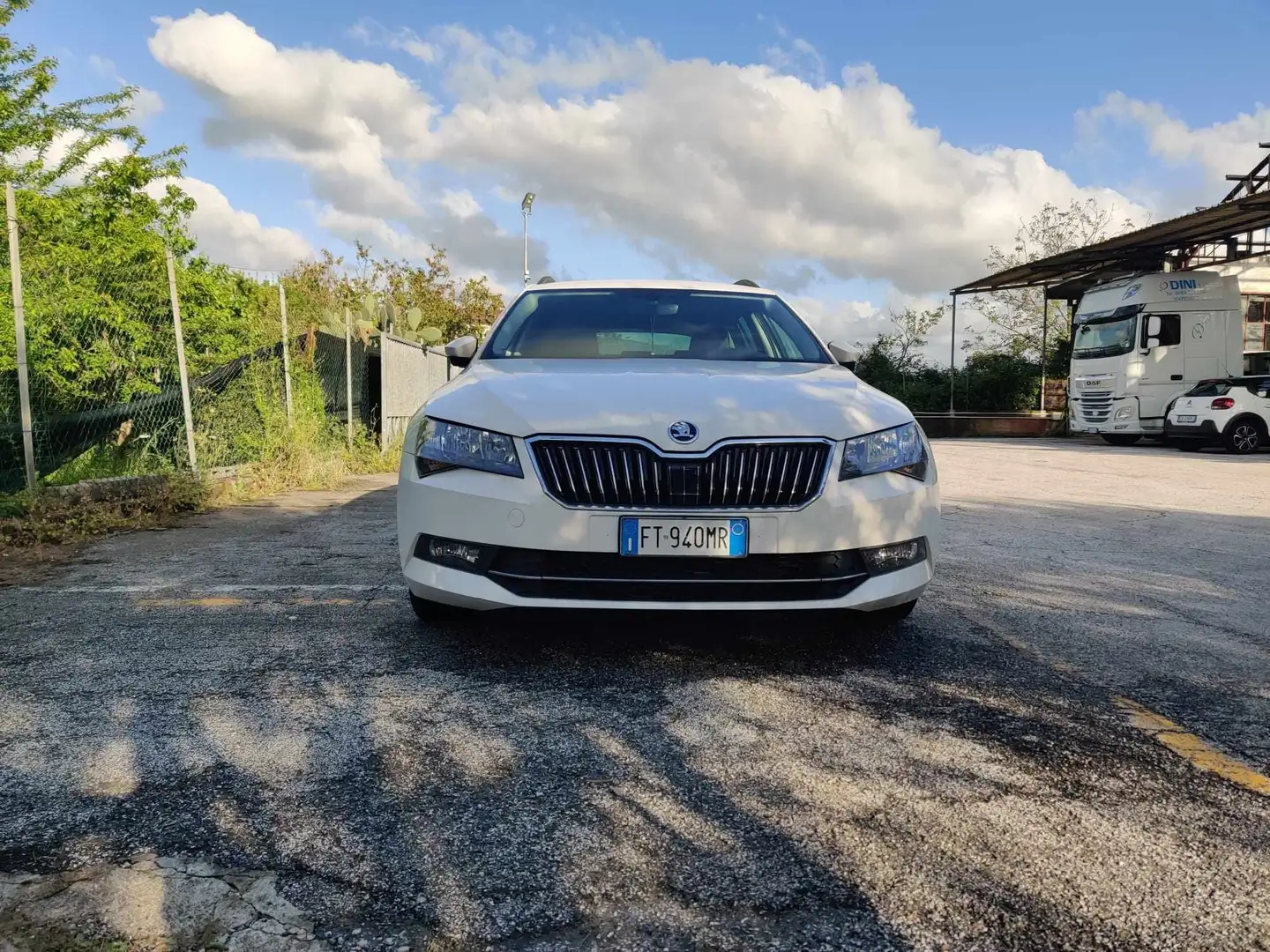 Skoda Superb Superb Wagon 2.0 tdi Executive 150cv dsg my17 Wit - 1