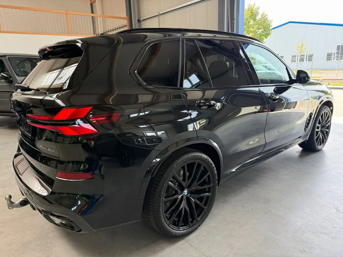 BMW X5 40d M Sport Carbon Comfort Travel Innov FULLY Schwarz - 2