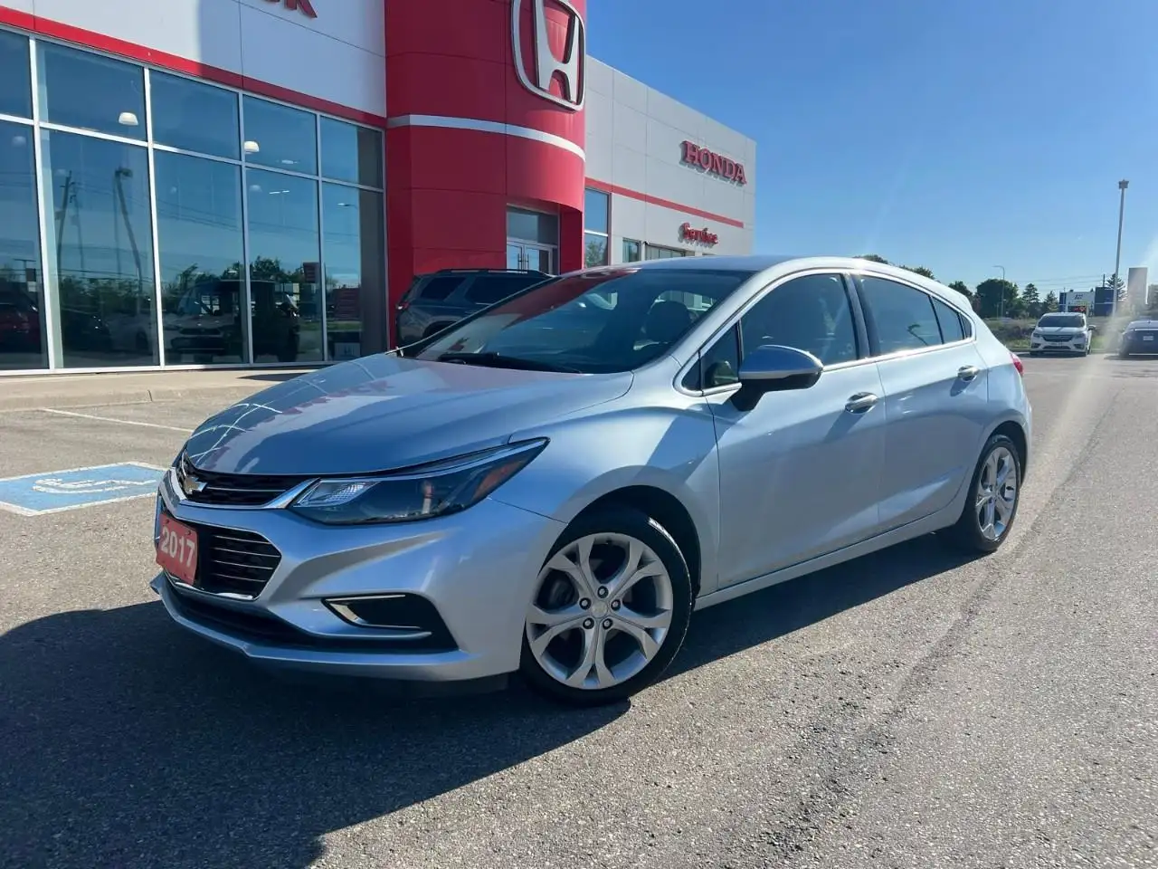Chevrolet Cruze снимка Chevrolet Cruze