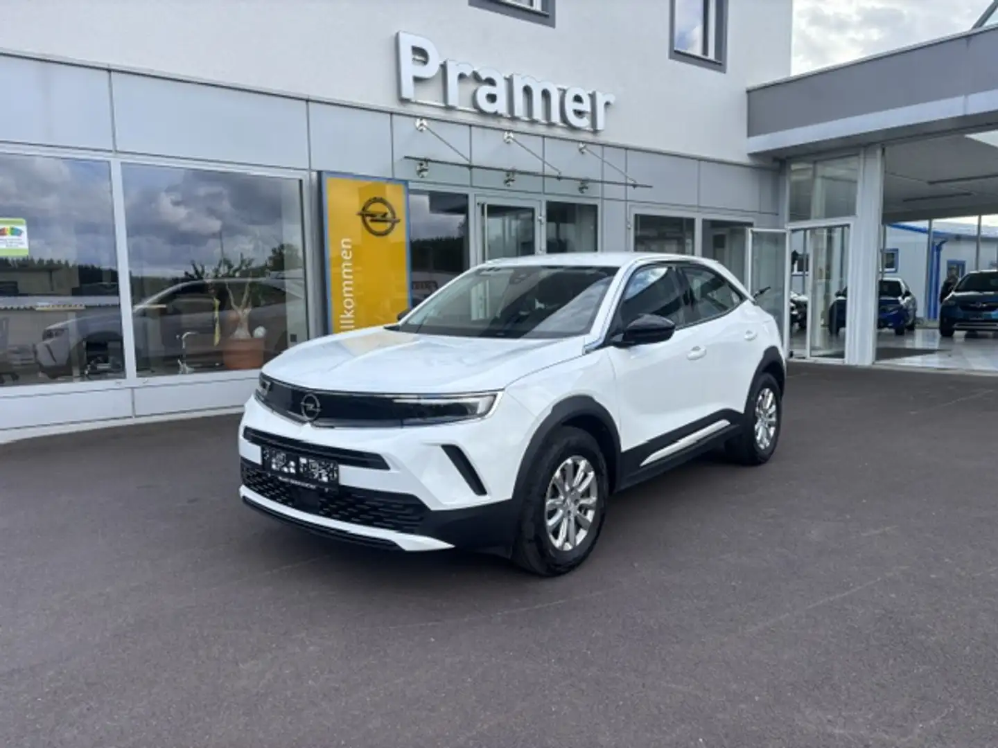 Opel Mokka Edition **nur 20.000km, Sitzheiz., Lenkradheiz., Rückfahrk.** Weiß - 2