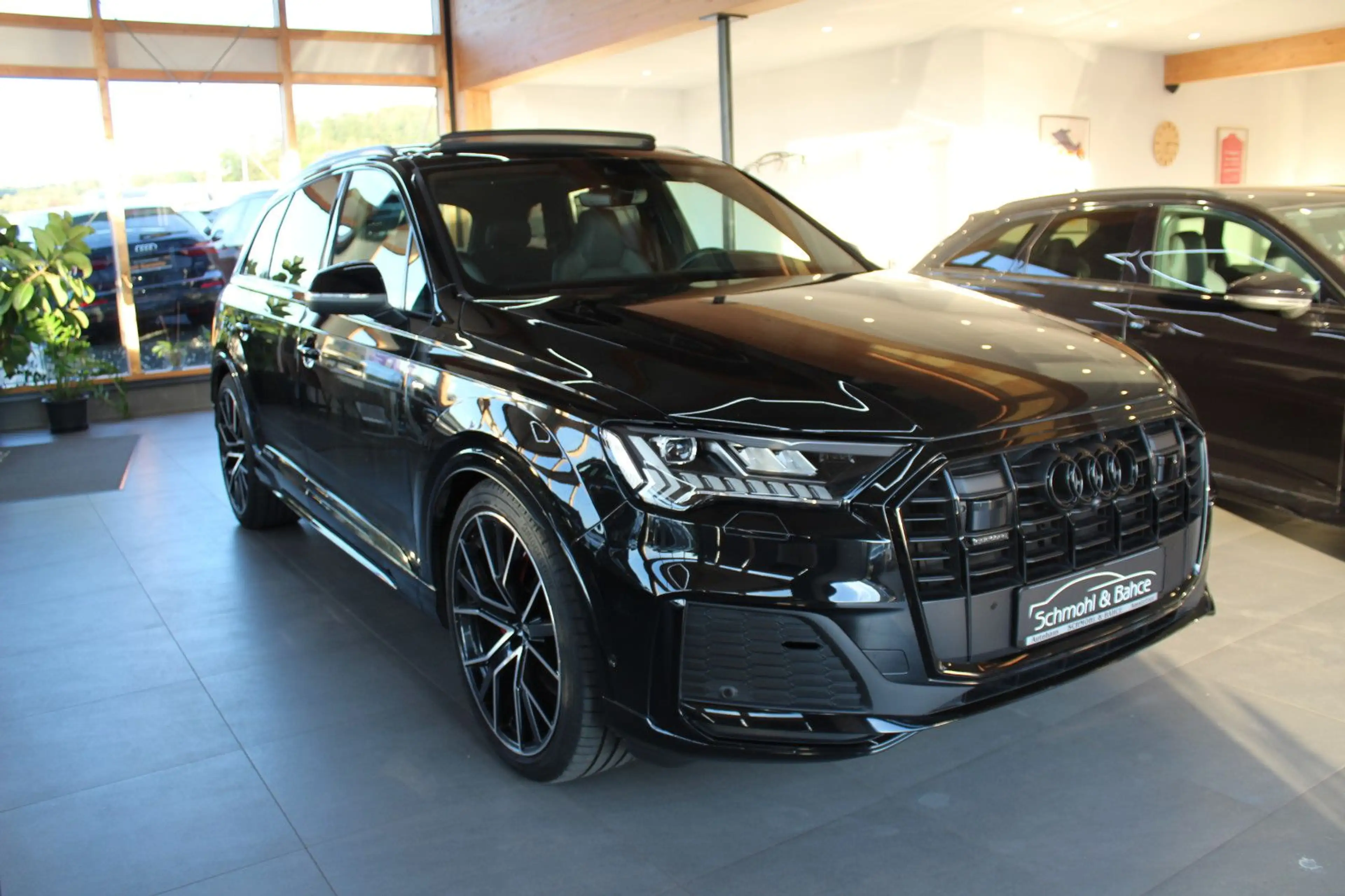 Audi Q7 50 TDI S tro quattro S line competition plus — photo 3
