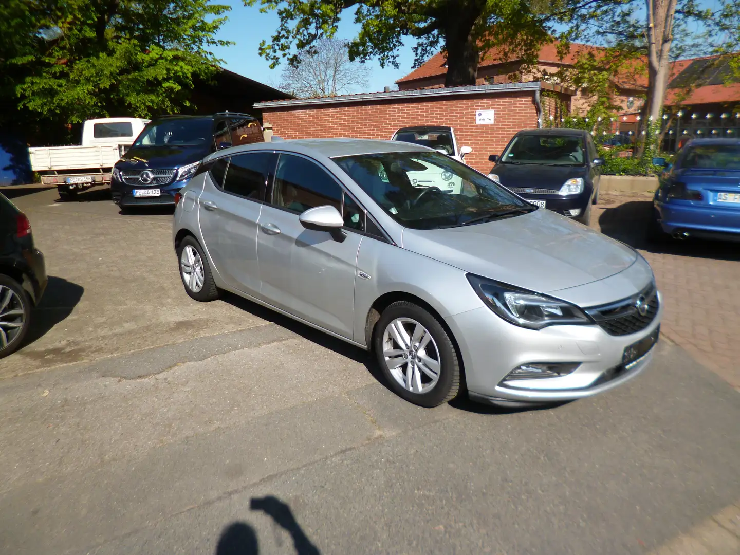 Opel Astra 1.4 Turbo Dynamic Plateado - 2