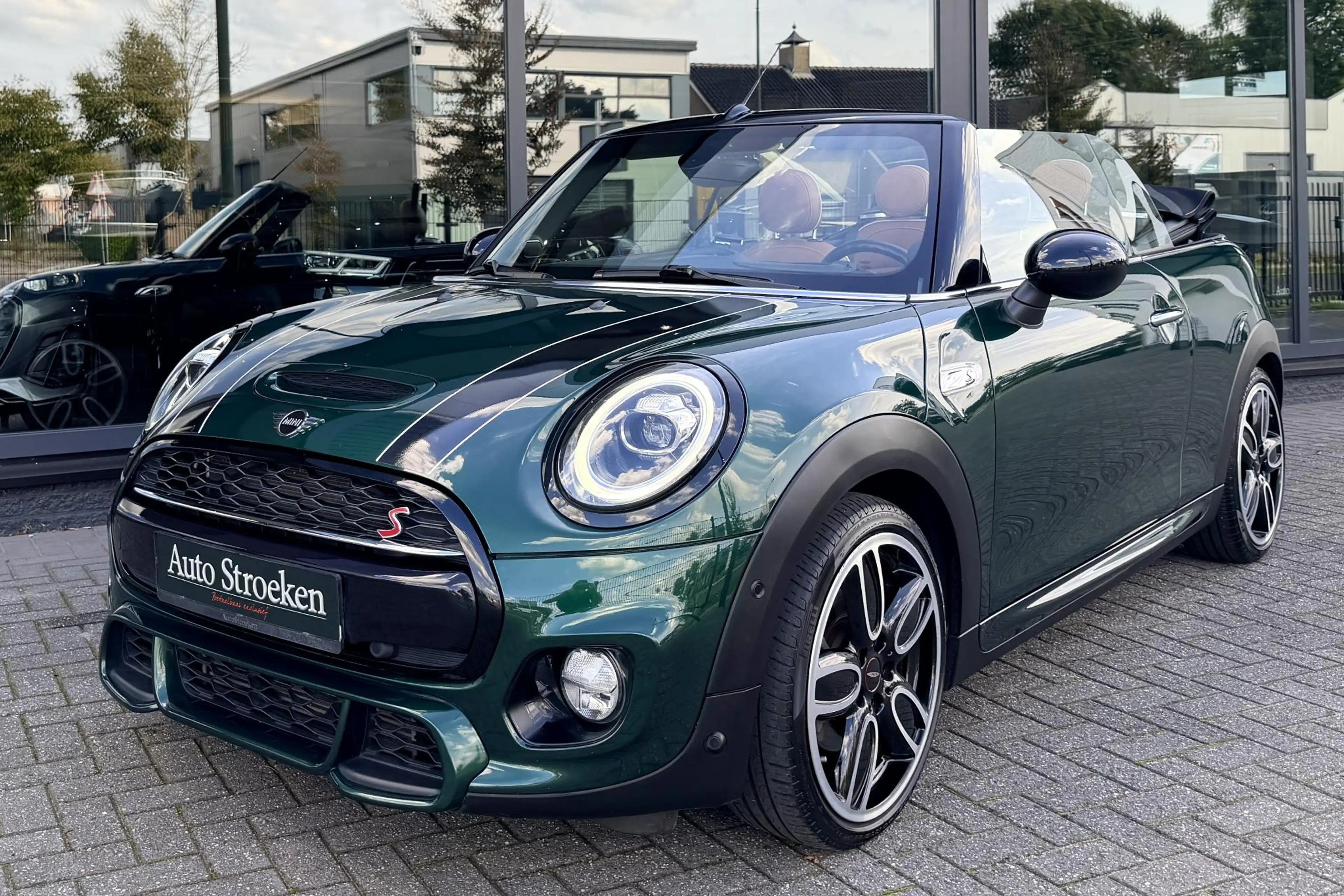 MINI John Cooper Works Cabrio 2.0 S JCW 192pk Leer Navi Harman/Cardon — photo 2