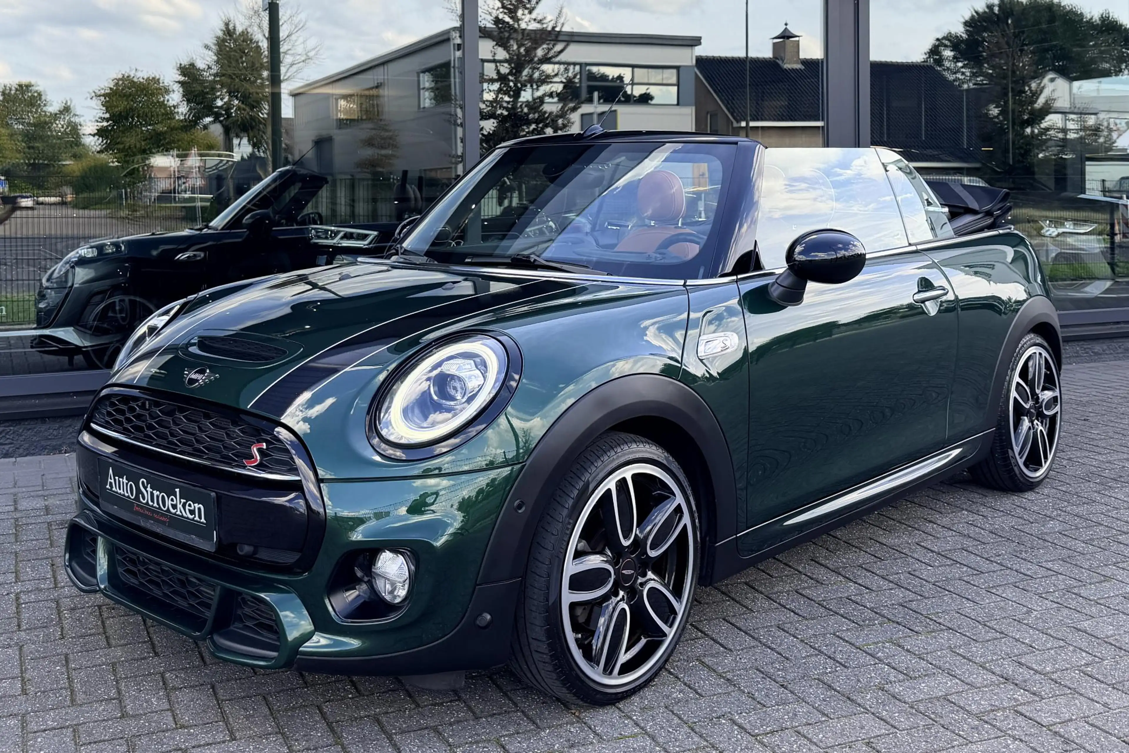 MINI John Cooper Works Cabrio 2.0 S JCW 192pk Leer Navi Harman/Cardon — photo 3