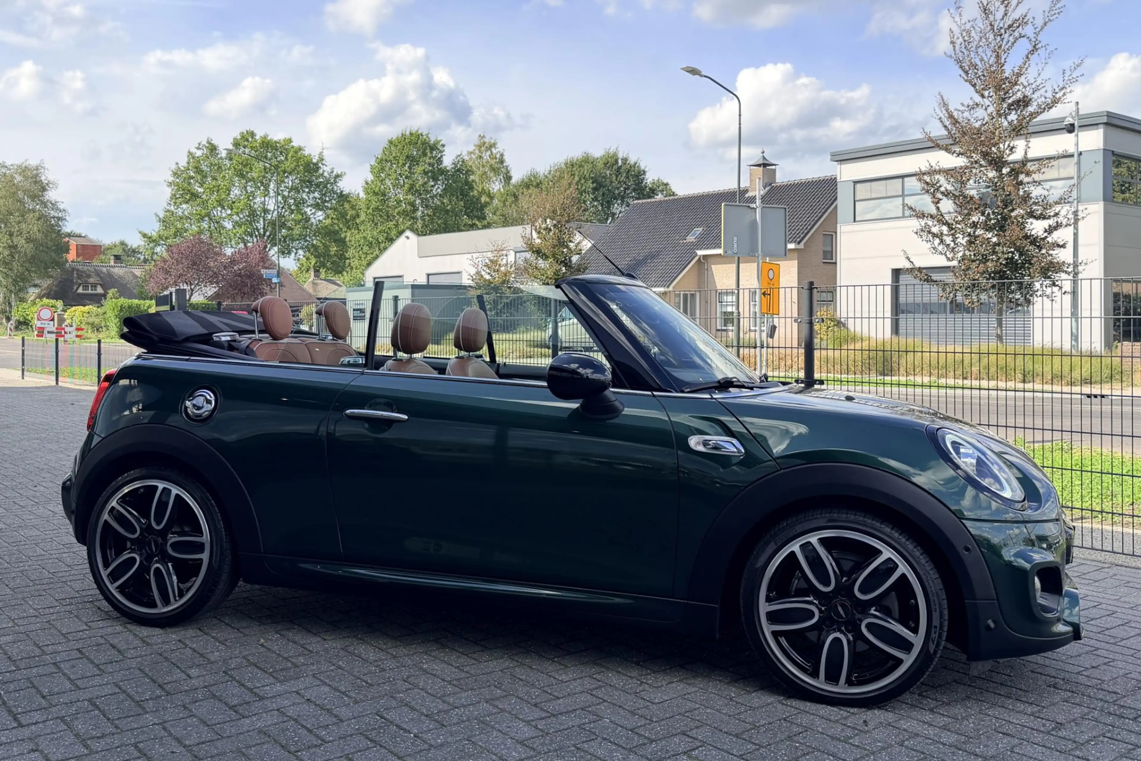 MINI John Cooper Works Cabrio 2.0 S JCW 192pk Leer Navi Harman/Cardon — photo 6