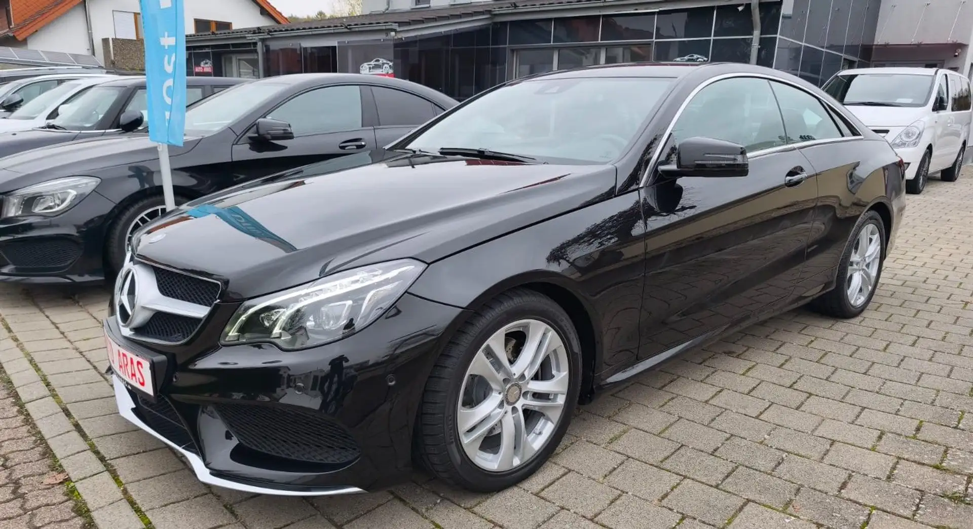 Mercedes-Benz E 220 d  Coupe BlueTec  AMG LINE Fekete - 2