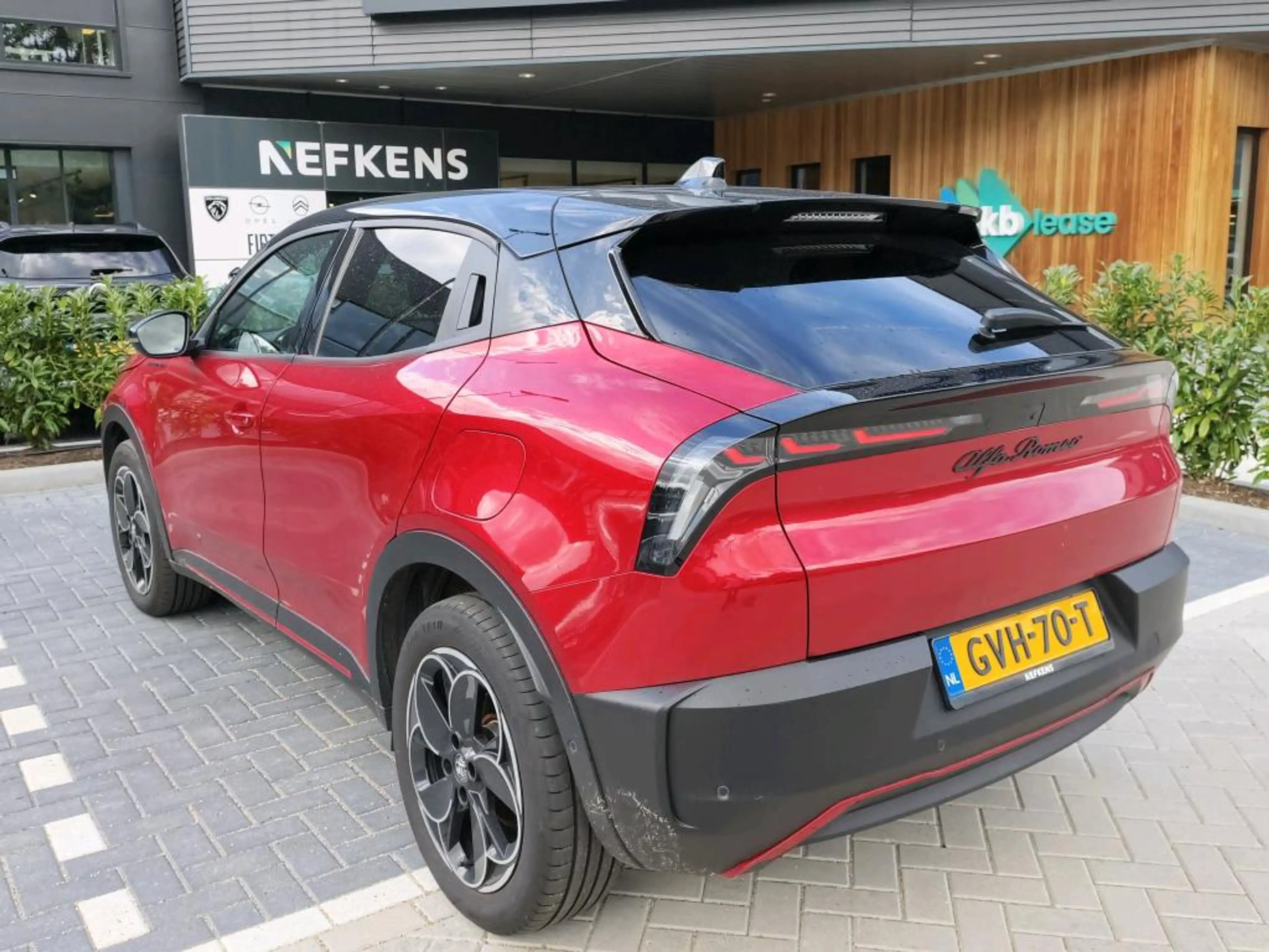 Alfa Romeo Junior Elettrica Speciale 54 kWh | 97% SOH | Carplay | Cl — photo 4