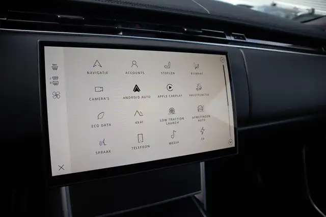 Land Rover Range Rover view 21