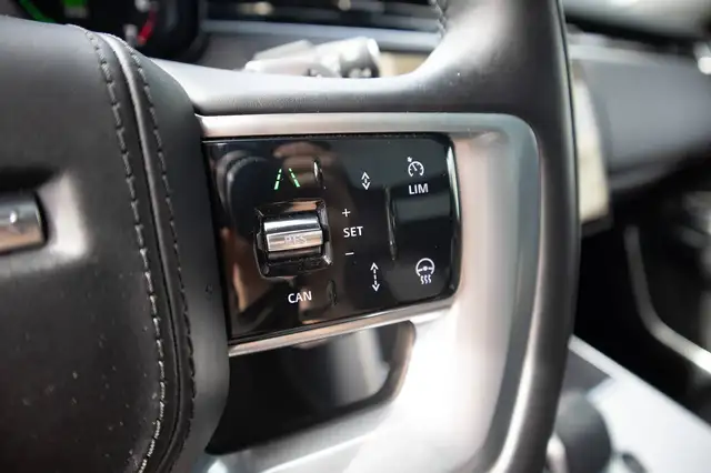Land Rover Range Rover view 16