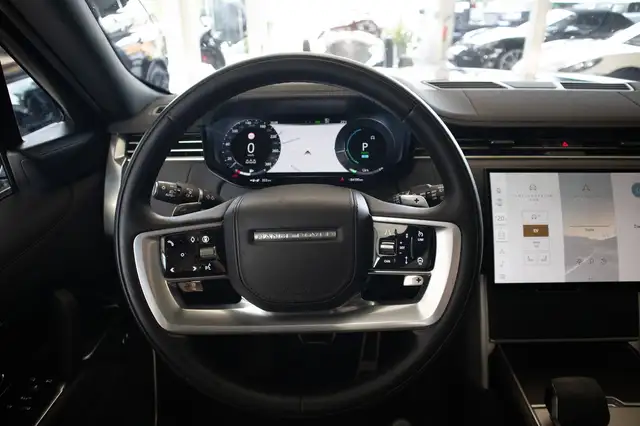 Land Rover Range Rover view 10