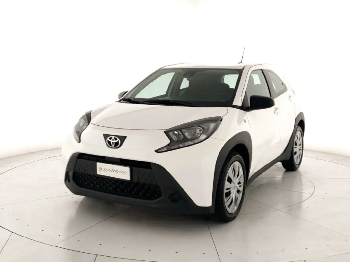 Toyota Aygo X 1.0 Active 72cv Bianco - 1