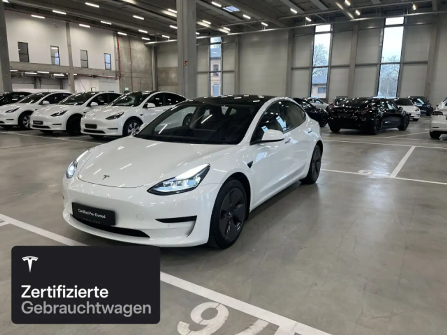 Tesla Model 3 Rear-Wheel Drive White - 2