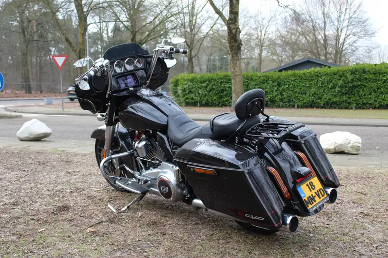 Harley-Davidson Street Glide - foto 6