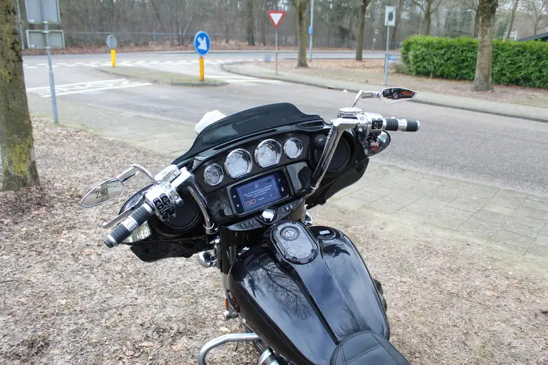 Harley-Davidson Street Glide - foto 5
