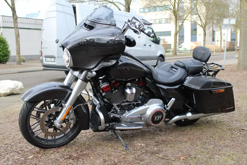 Harley-Davidson Street Glide - foto 2