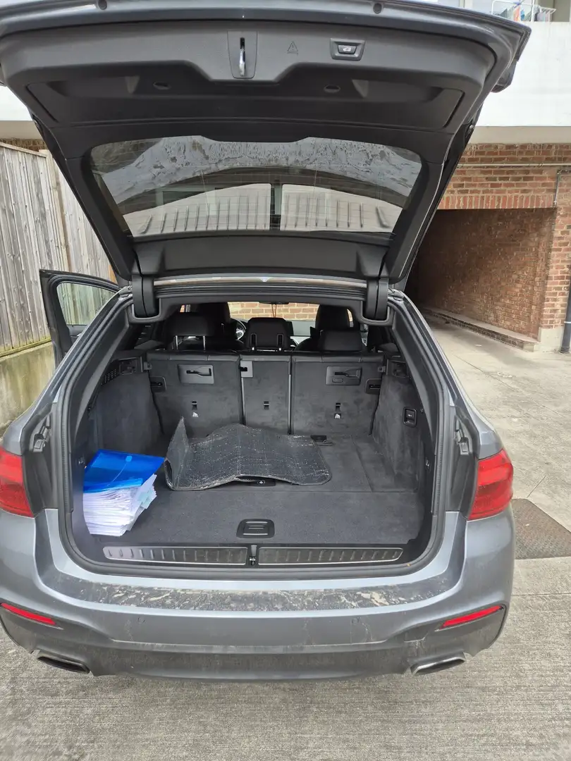 BMW 530 530i Touring Aut. Sport Line - 2