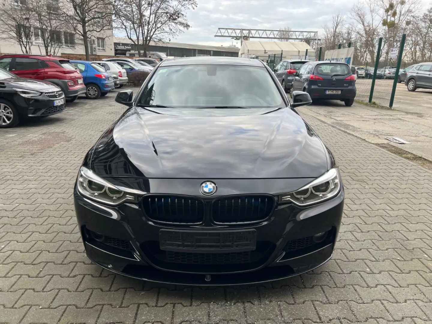 BMW 328 i xDrive Sport Line,M Perfomance Siyah - 2