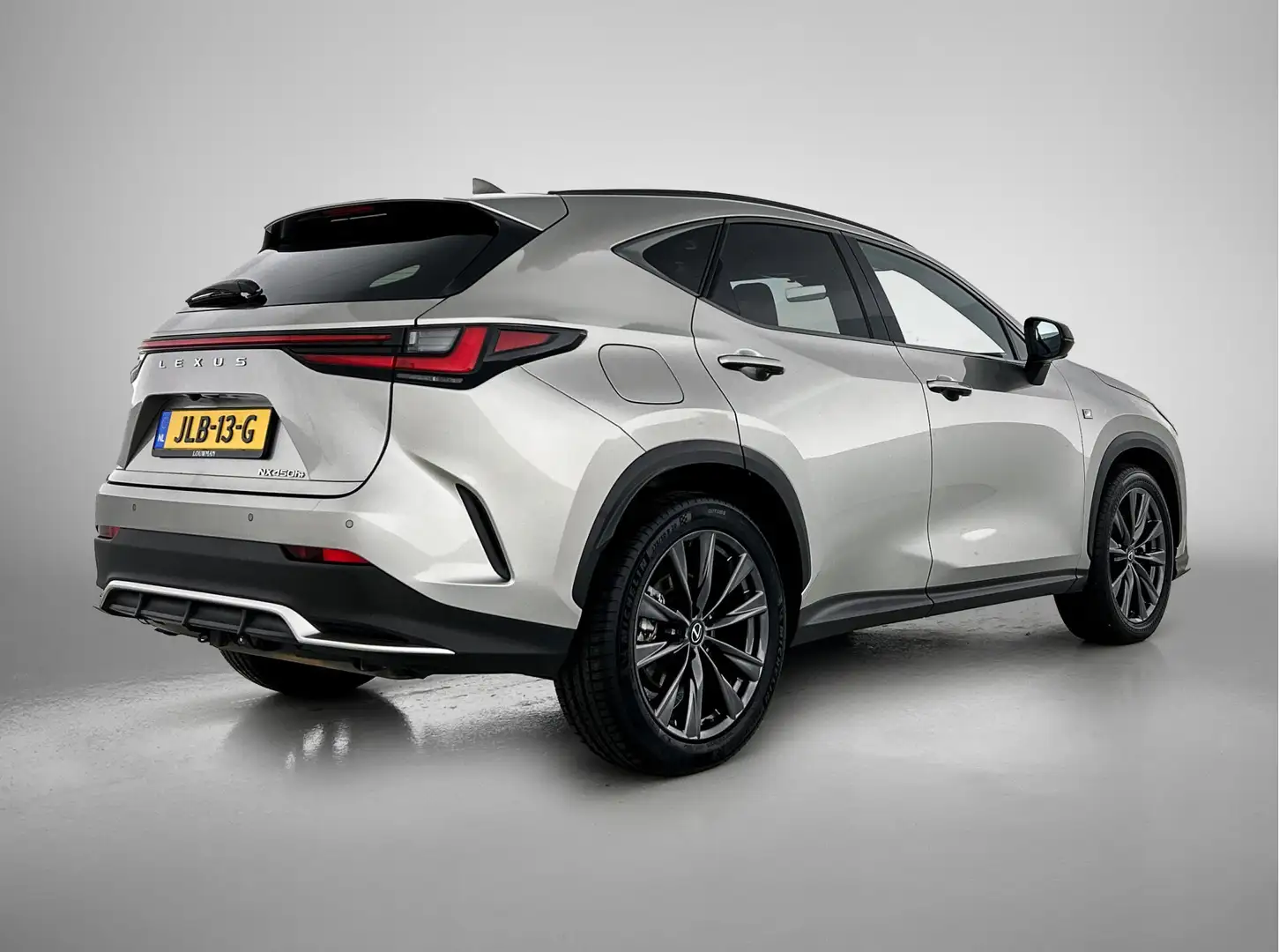 Lexus NX 450h+ AWD F Sport Line | Elek. schuifdak | Memory stoel Grijs - 2