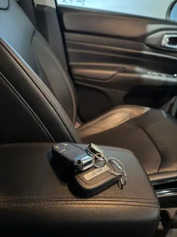 Jeep Compass view 12