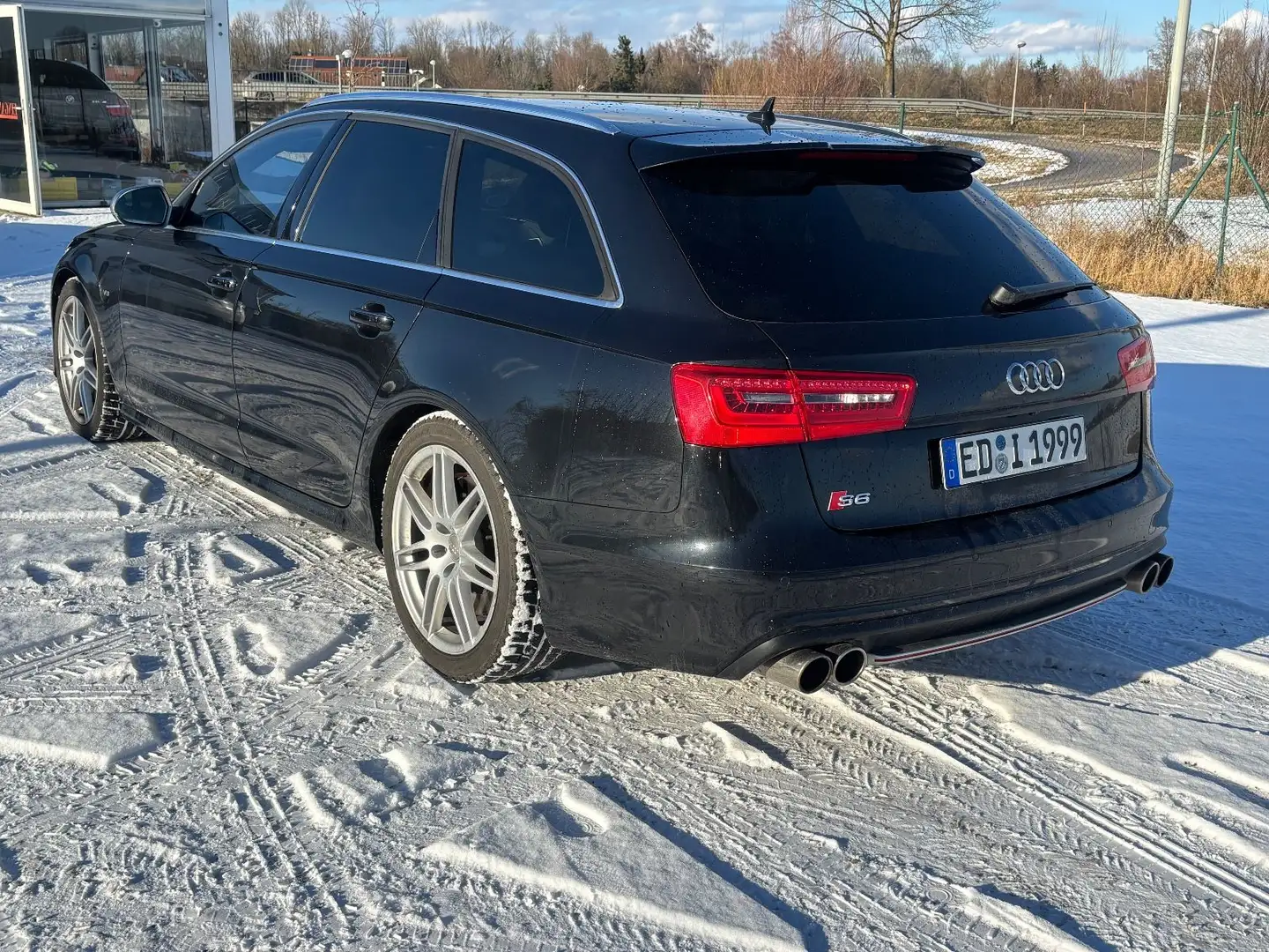 Audi S6 Avant 4.0 TFSI quattro / MTM / Matrix Schwarz - 2