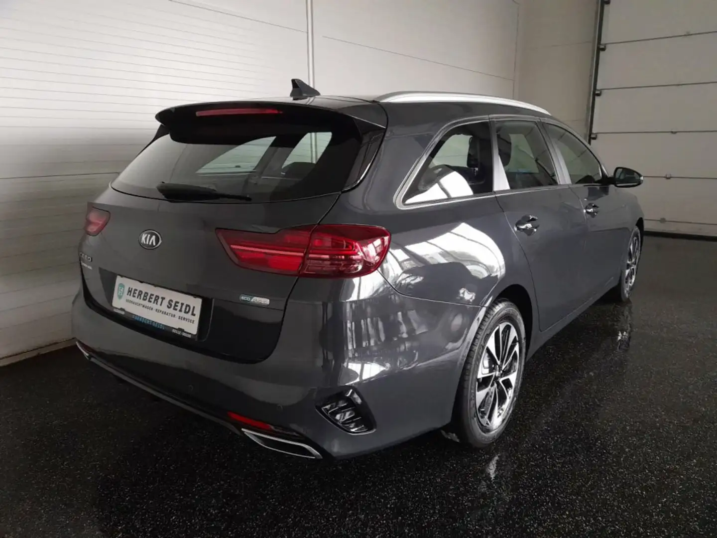 Kia XCeed Ceed SW PHEV Aut. *VOLL-LED / NAVI / KAMERA / TEMPOMAT / SPURHALTEASSISTENT / E-KLAPPE* Silber - 2