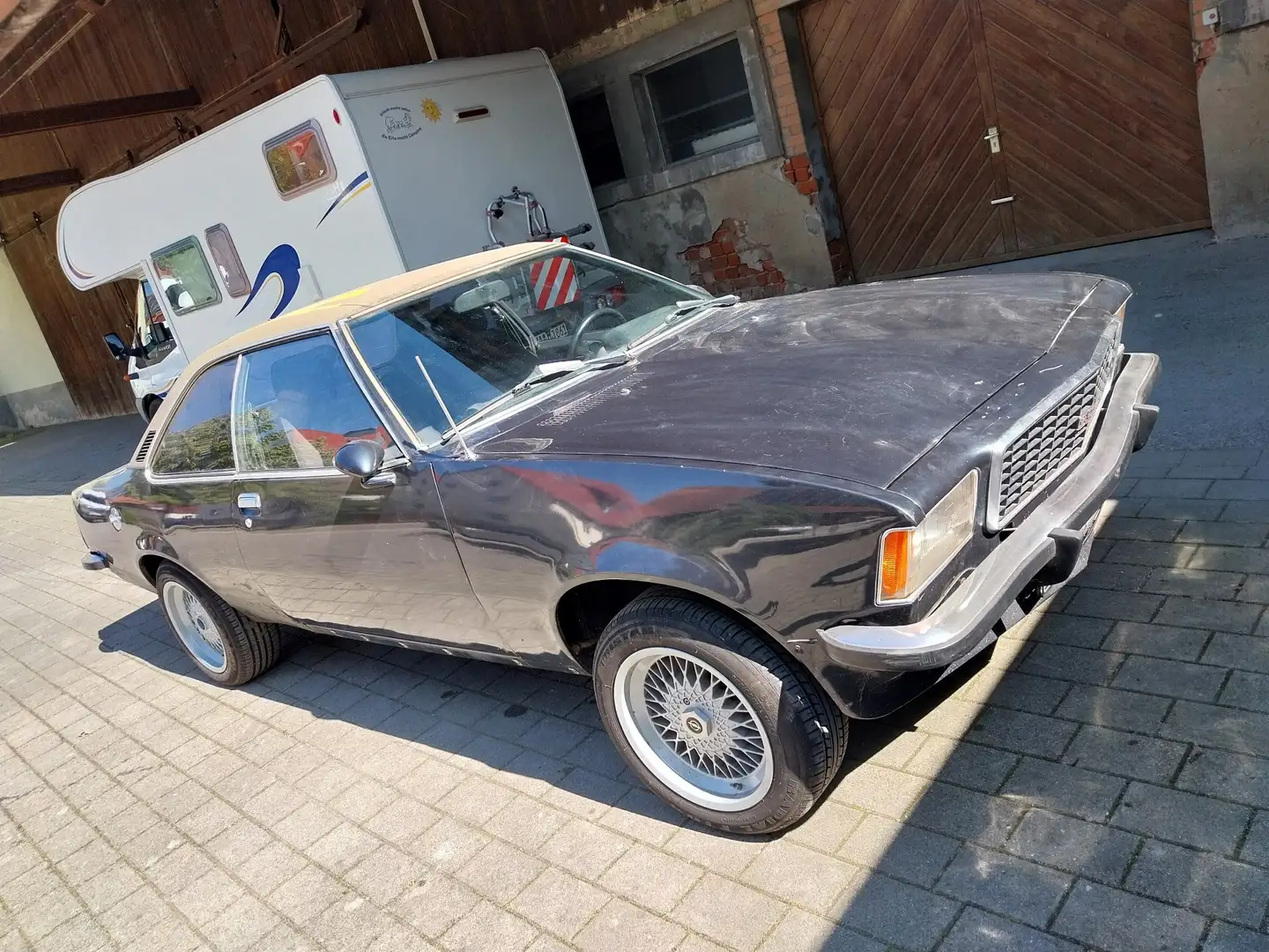 Opel Commodore - 2