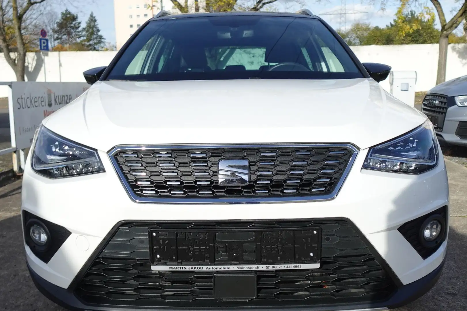 SEAT Arona Xcellence +PDC+KAMERA+BC+MFL+APPLE CARPLAY Blanc - 2