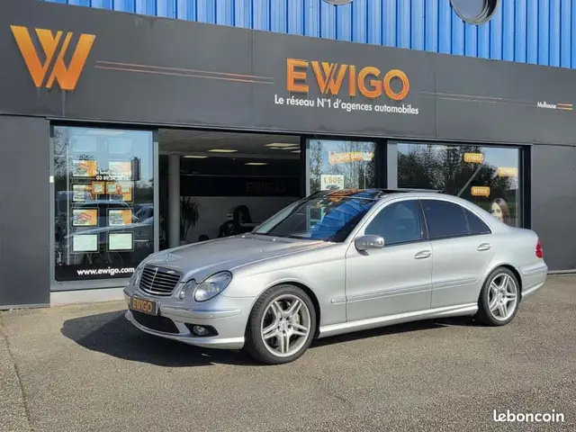 Mercedes-Benz E 55 AMG 5.4 55 475 ch amg bva toit panoramique historique 100% mercedes