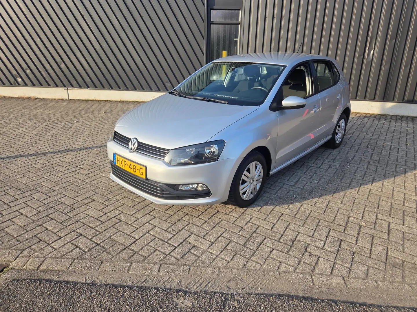 Volkswagen Polo 1.0MPI 44KW 2014 AIRCO MOOIE AUTO Grijs - 1