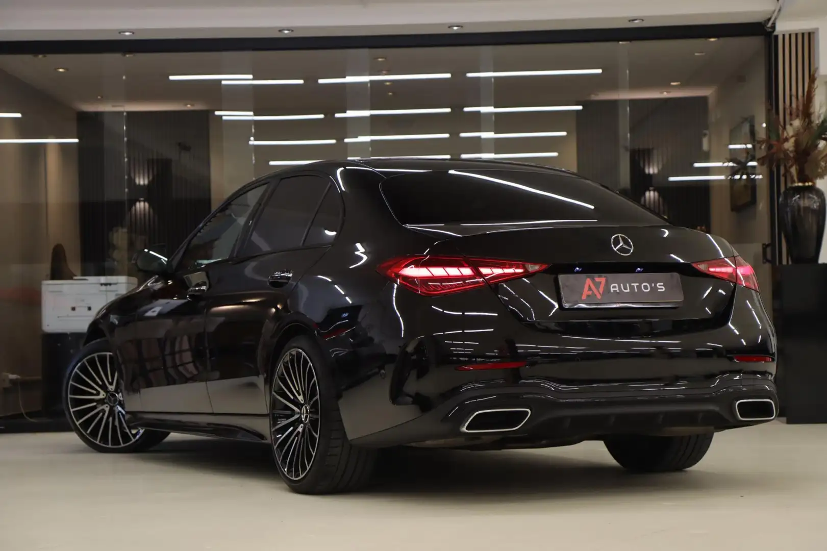 Mercedes-Benz C 300 AMG/KEYLESS/SFEERVER/MEMORY/CAM/CARPLAY Noir - 2