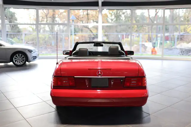 Mercedes-Benz SL view 6
