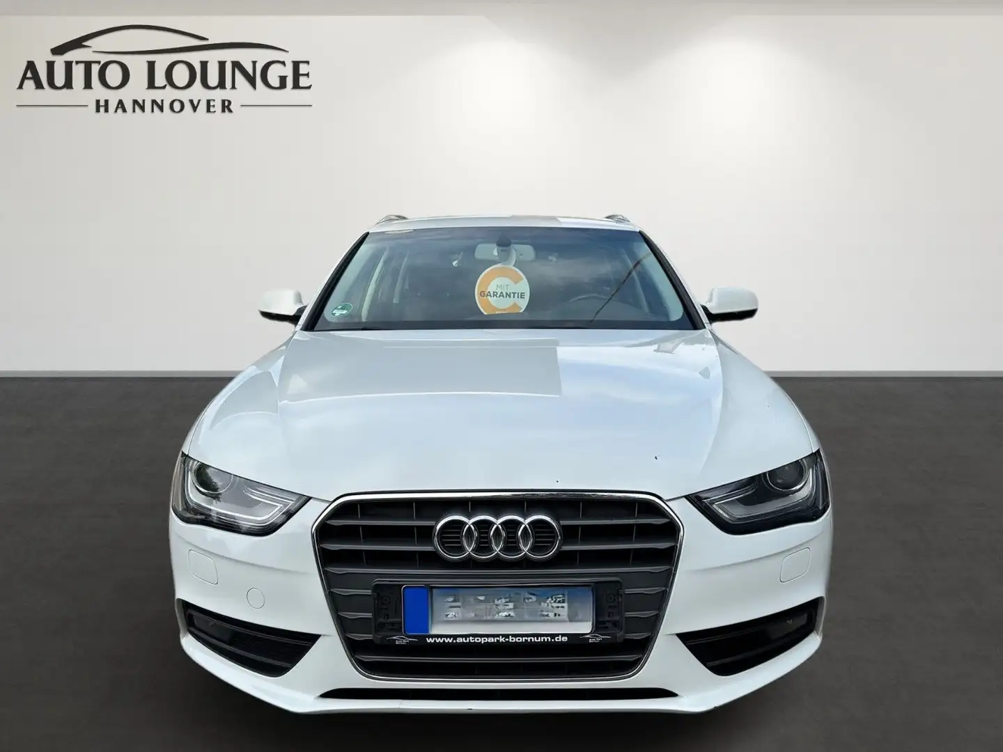 Audi A4 Avant Attraction Weiß - 2